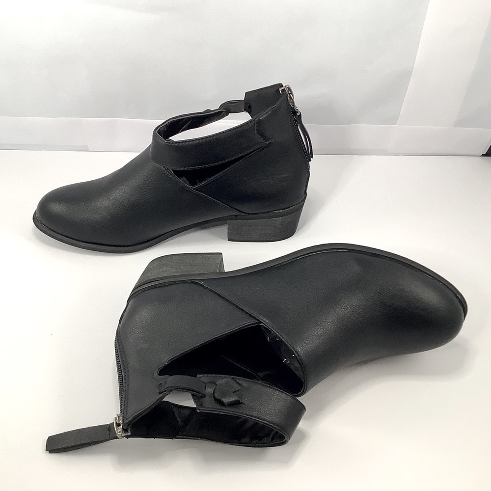 Elegant Black Ankle Booties